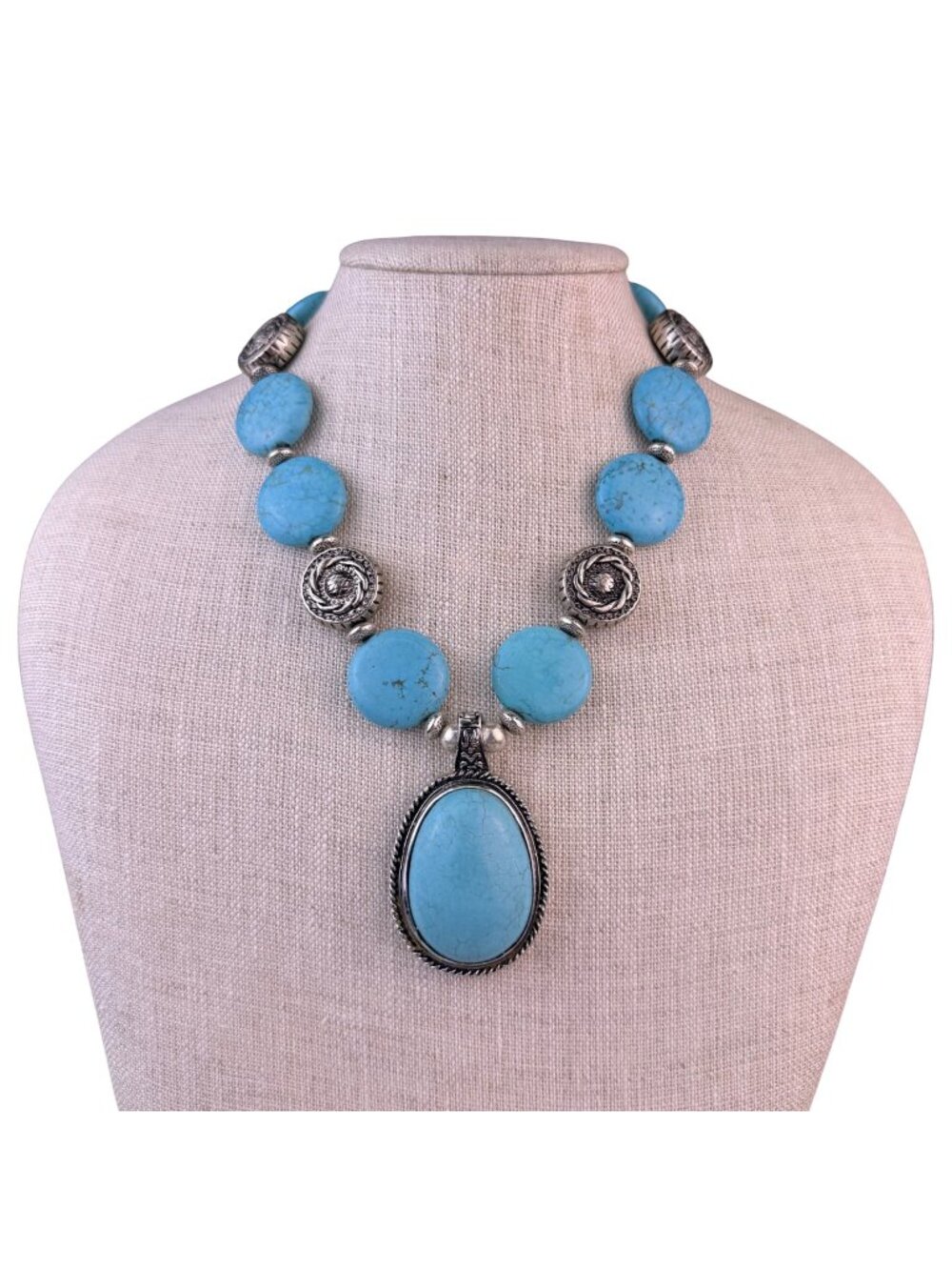 Turquoise Silver Tone Womens Beaded Necklace Pendant Design Adjustable